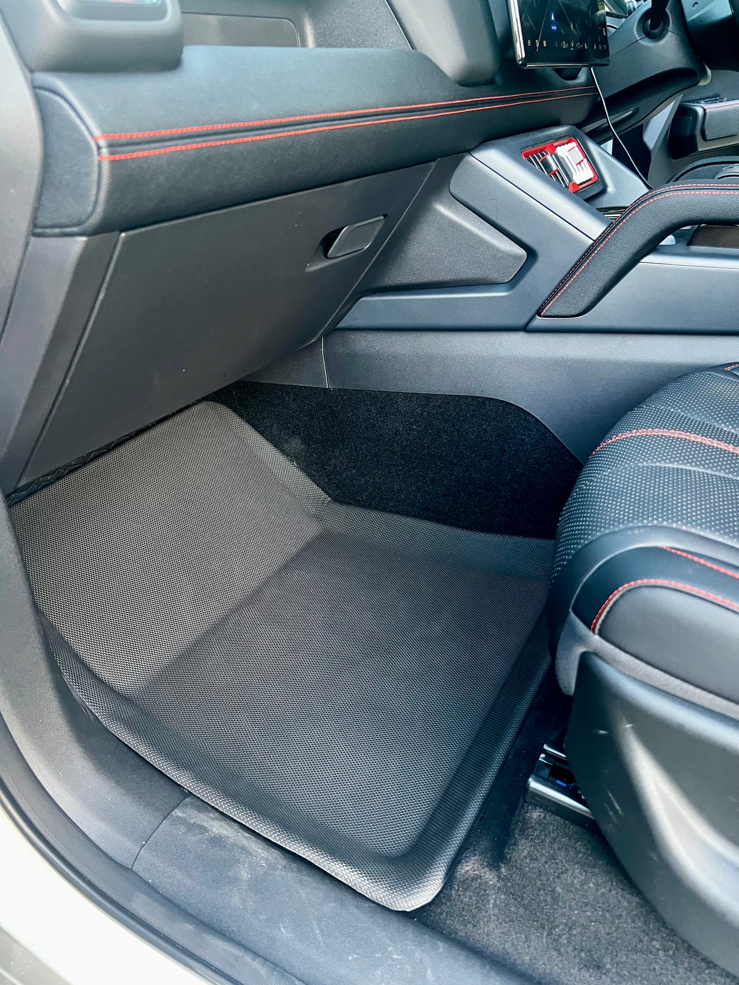 XPE Floor Mats & TPE Tray Liner for BYD Shark 6 - All-Weather Protection